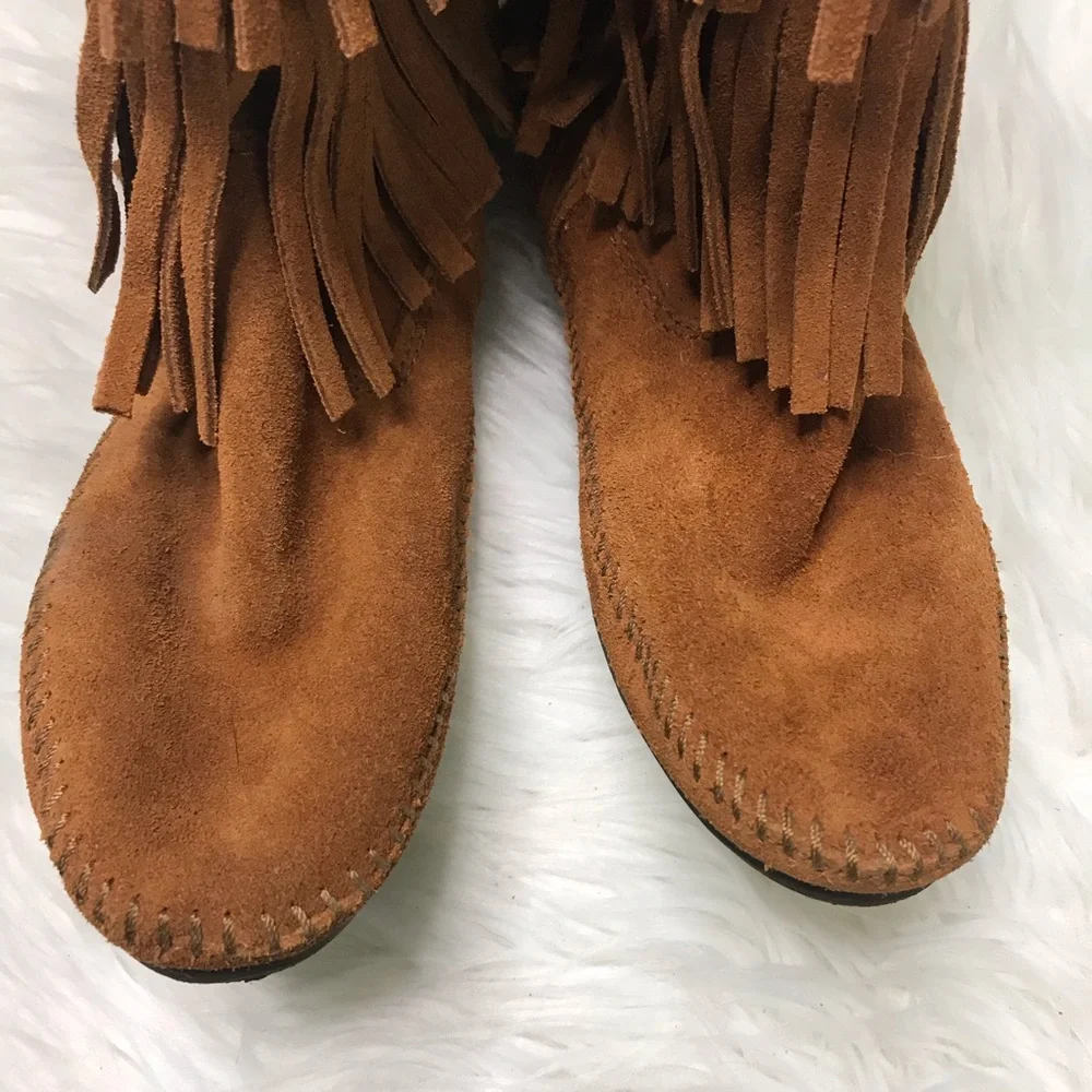 Minnetonka 3-Layer Fringe Boots Size 8 - Picture 4 of 14